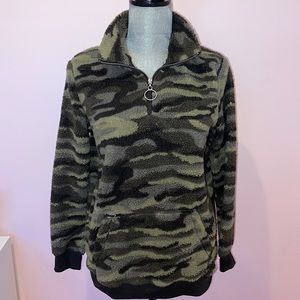 Camo Derek Heart quarter zip